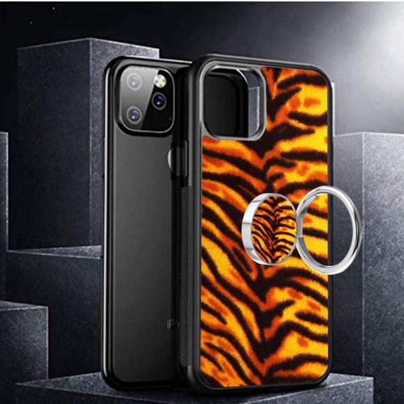 11 Pro Max Tiger Phone case & stand - Picture 5 of 5